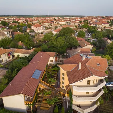 наш дом Къща за гости *