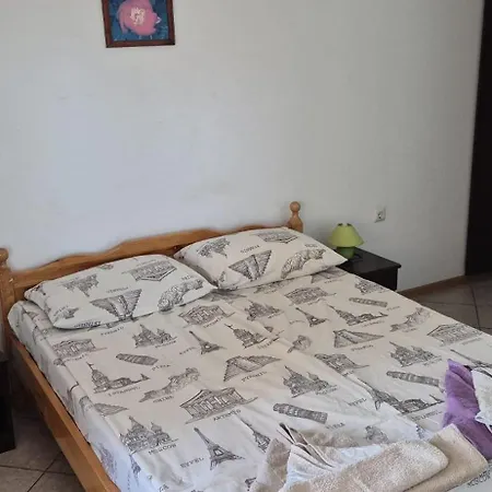 Nash Dom בית הארחה