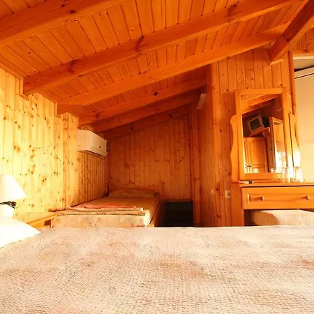 Guest house Nash Dom *