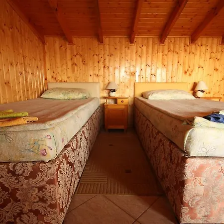 Guest house Nash Dom *