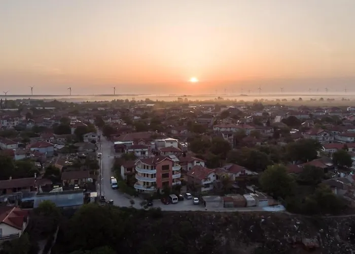 Nash Dom Penzion Kavarna